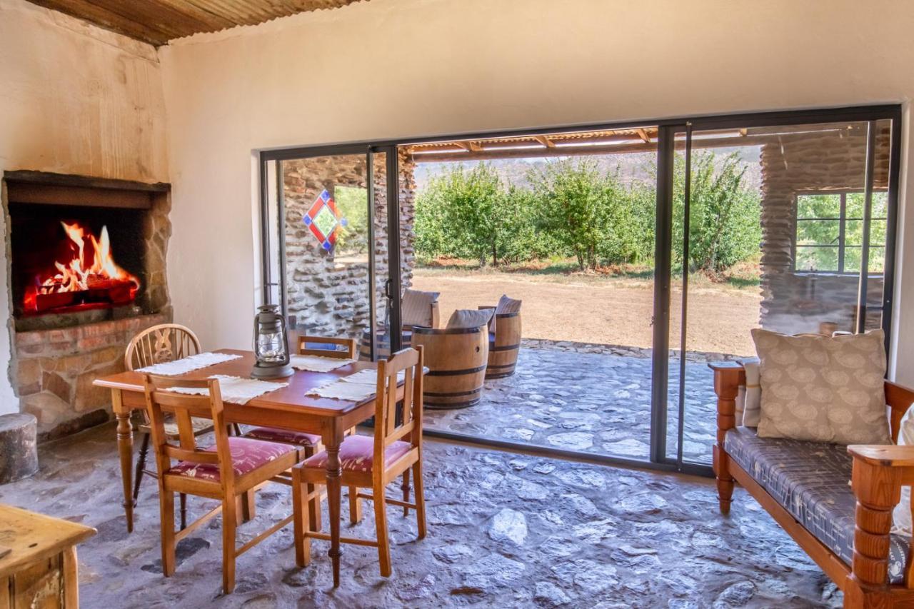 Lank-Gewag Farm Cottage With Private Hottub Montagu Bagian luar foto